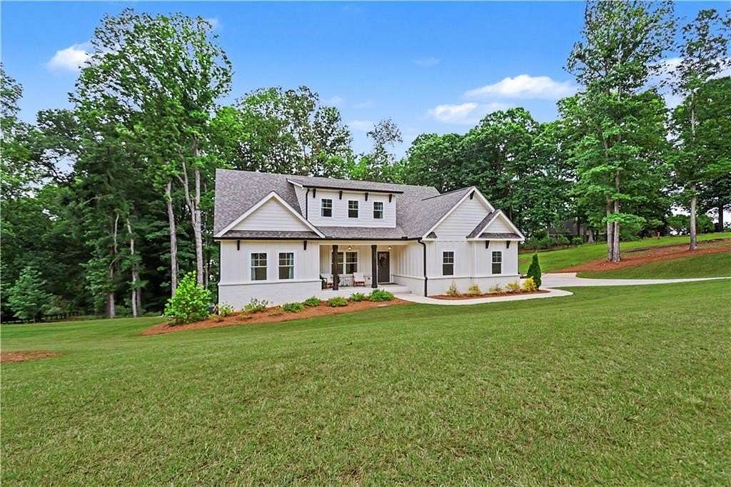 2 Acres of Land with Home for Sale in Hoschton, Georgia