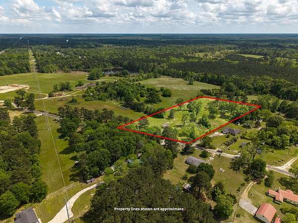 5.82 Acres of Residential Land for Sale in Lufkin, Texas