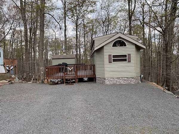 0.19 Acres of Residential Land for Sale in Gouldsboro, Pennsylvania