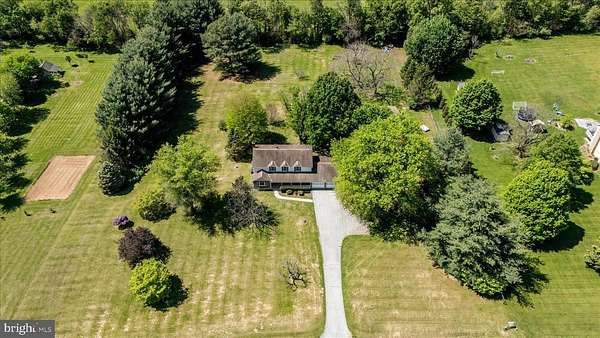 3 Acres of Land with Home for Sale in Knoxville, Maryland