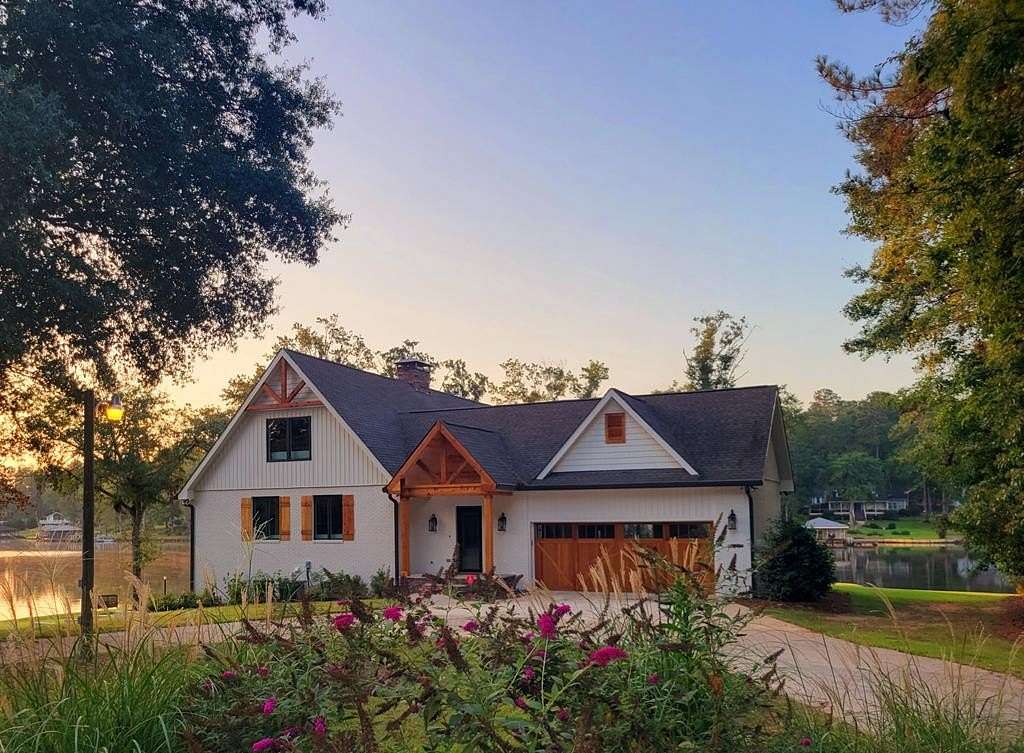 2.38 Acres of Land with Home for Sale in Eatonton, Georgia