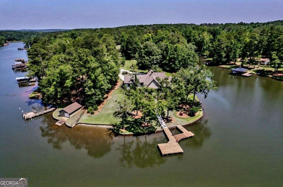 2.38 Acres of Land with Home for Sale in Eatonton, Georgia