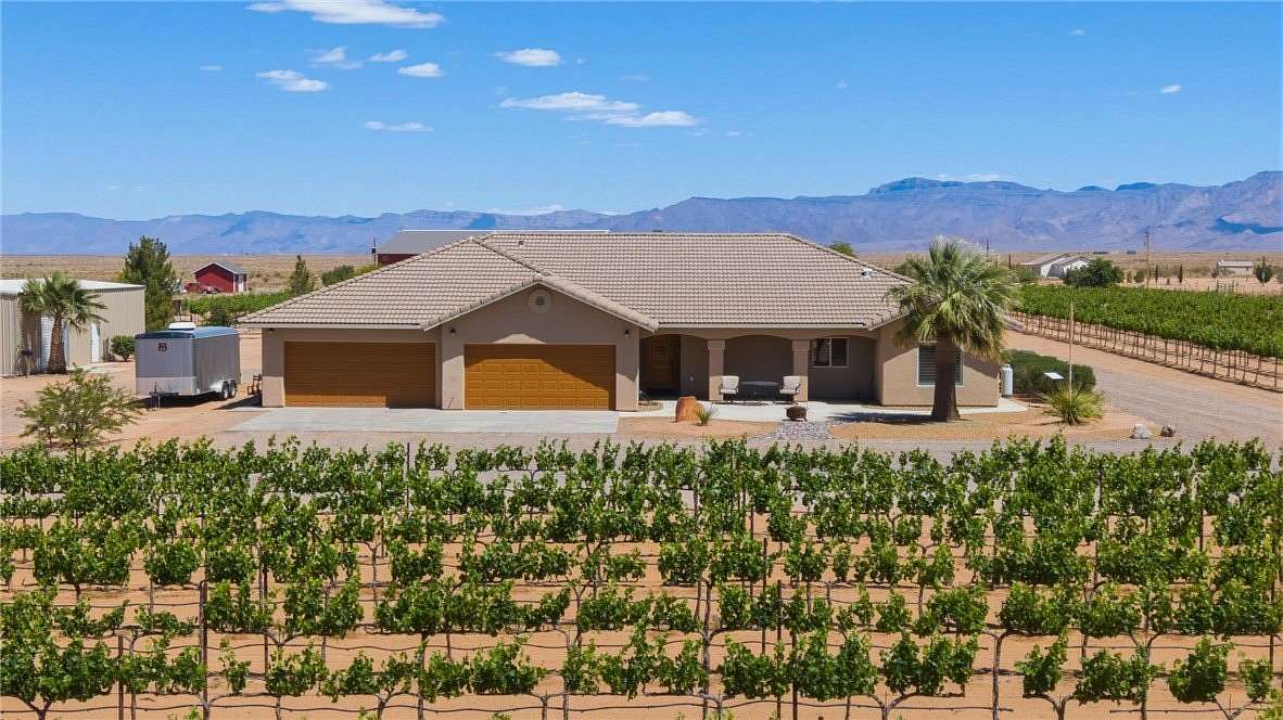 5.13 Acres of Land with Home for Sale in Kingman, Arizona