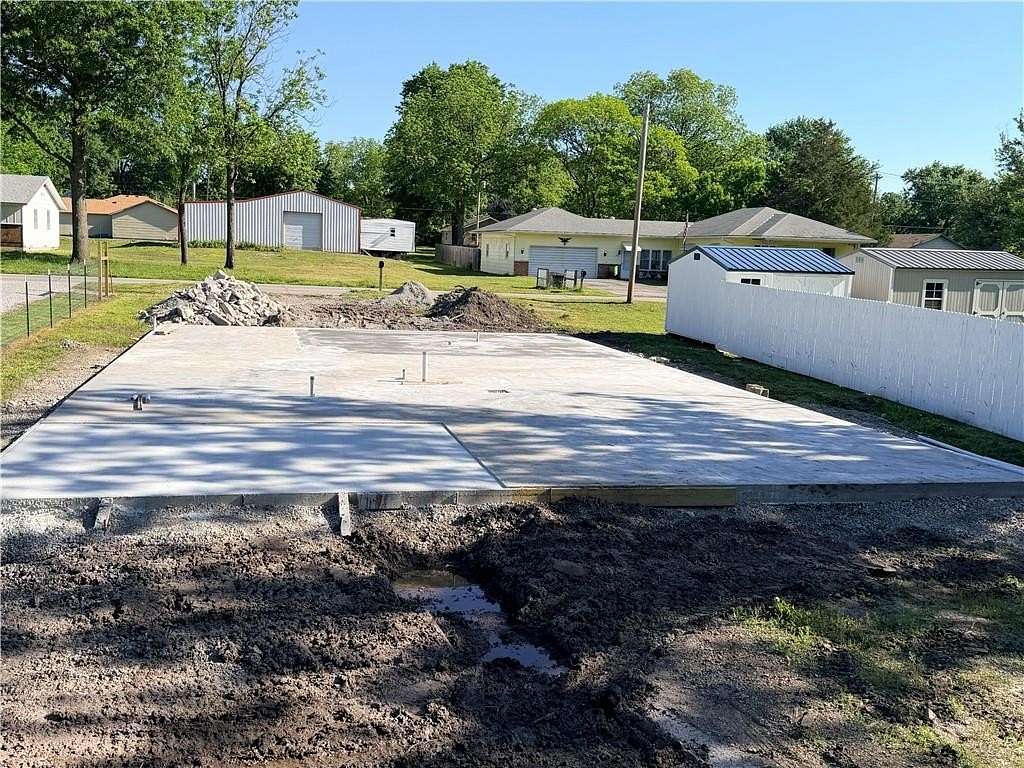 0.17 Acres of Mixed-Use Land for Sale in Arma, Kansas