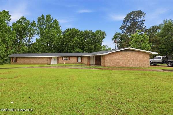 4 Acres of Land with Home for Sale in Raleigh, Mississippi