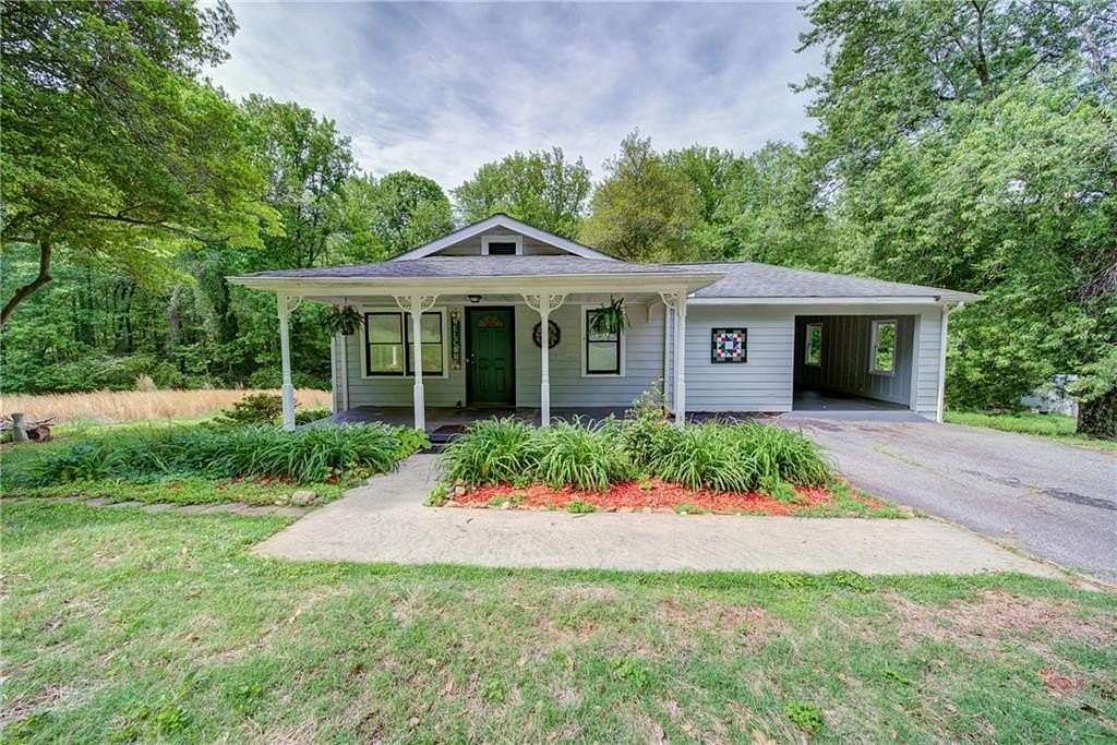 4 Acres of Land with Home for Sale in Dahlonega, Georgia