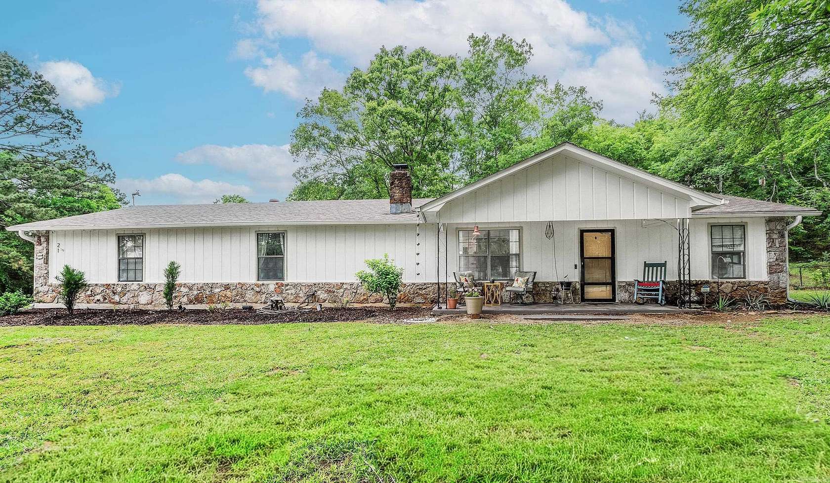 3 Acres of Land with Home for Sale in Greenbrier, Arkansas