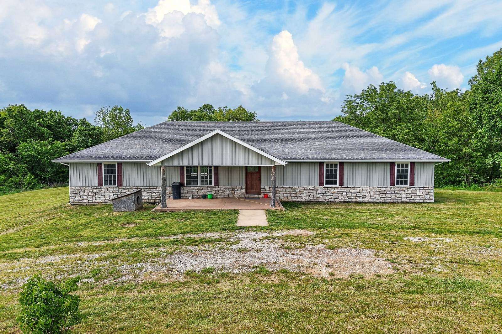 40 Acres of Agricultural Land with Home for Sale in Mountain Grove, Missouri
