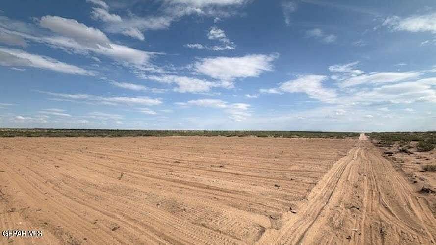 0.89 Acres of Commercial Land for Sale in Horizon City, Texas