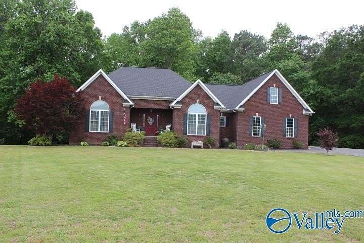 2 Acres of Land with Home for Sale in Fyffe, Alabama