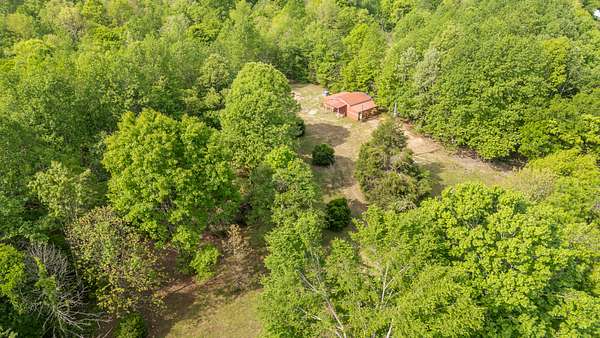 8.5 Acres of Land for Sale in Waynesboro, Tennessee