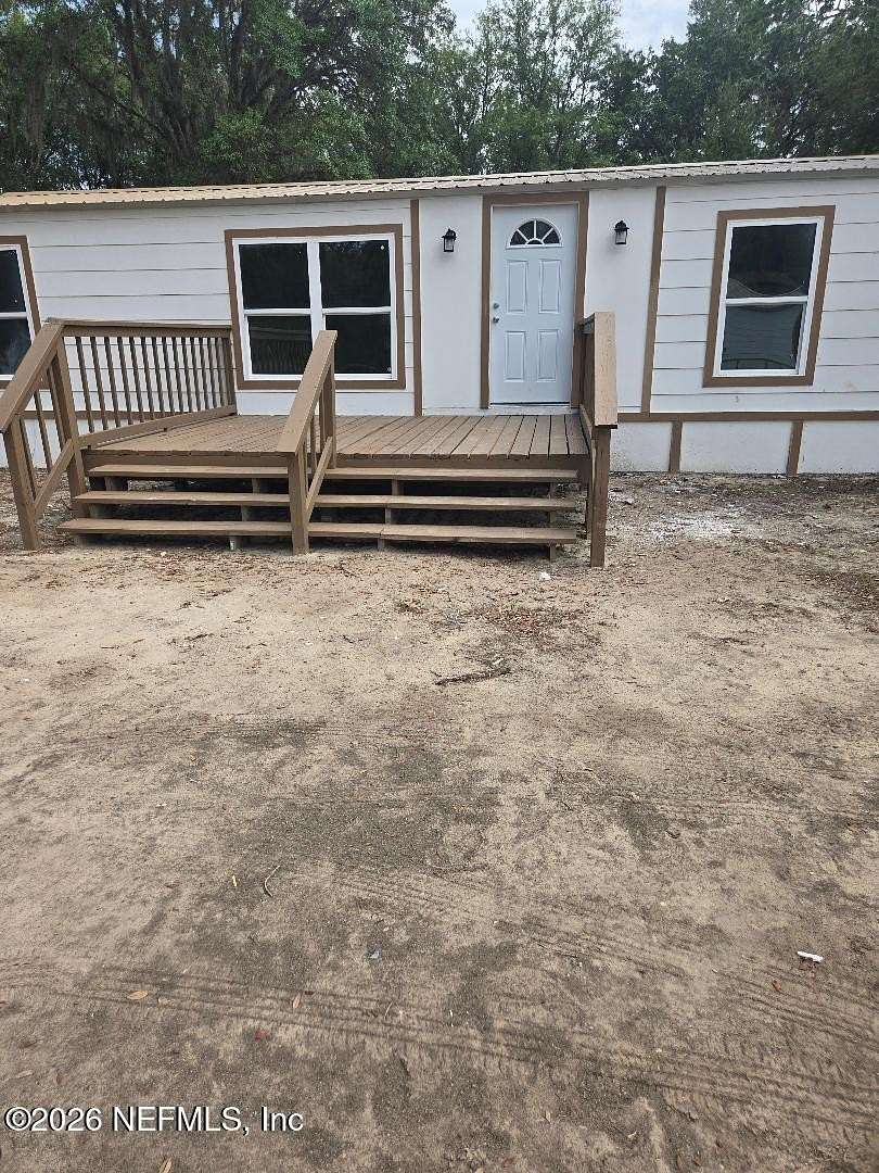 2.5 Acres of Land with Home for Sale in Palatka, Florida