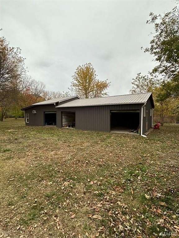 7.22 Acres of Land with Home for Sale in Litchfield, Illinois