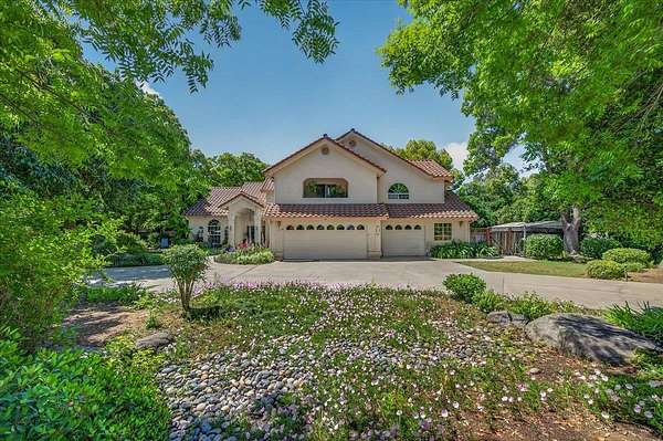 2.17 Acres of Land with Home for Sale in Clovis, California