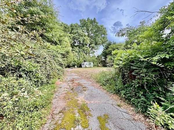 0.45 Acres of Mixed-Use Land for Sale in Greenwood, South Carolina