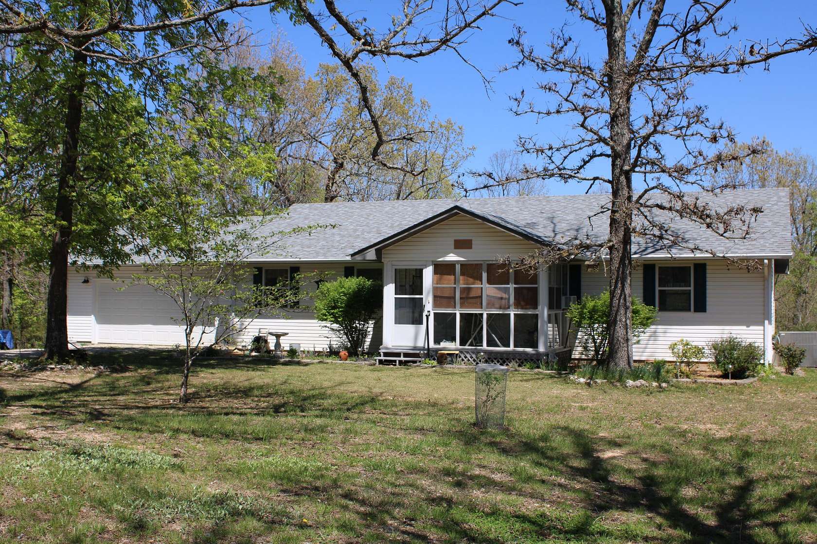 7.8 Acres of Land with Home for Sale in Koshkonong, Missouri