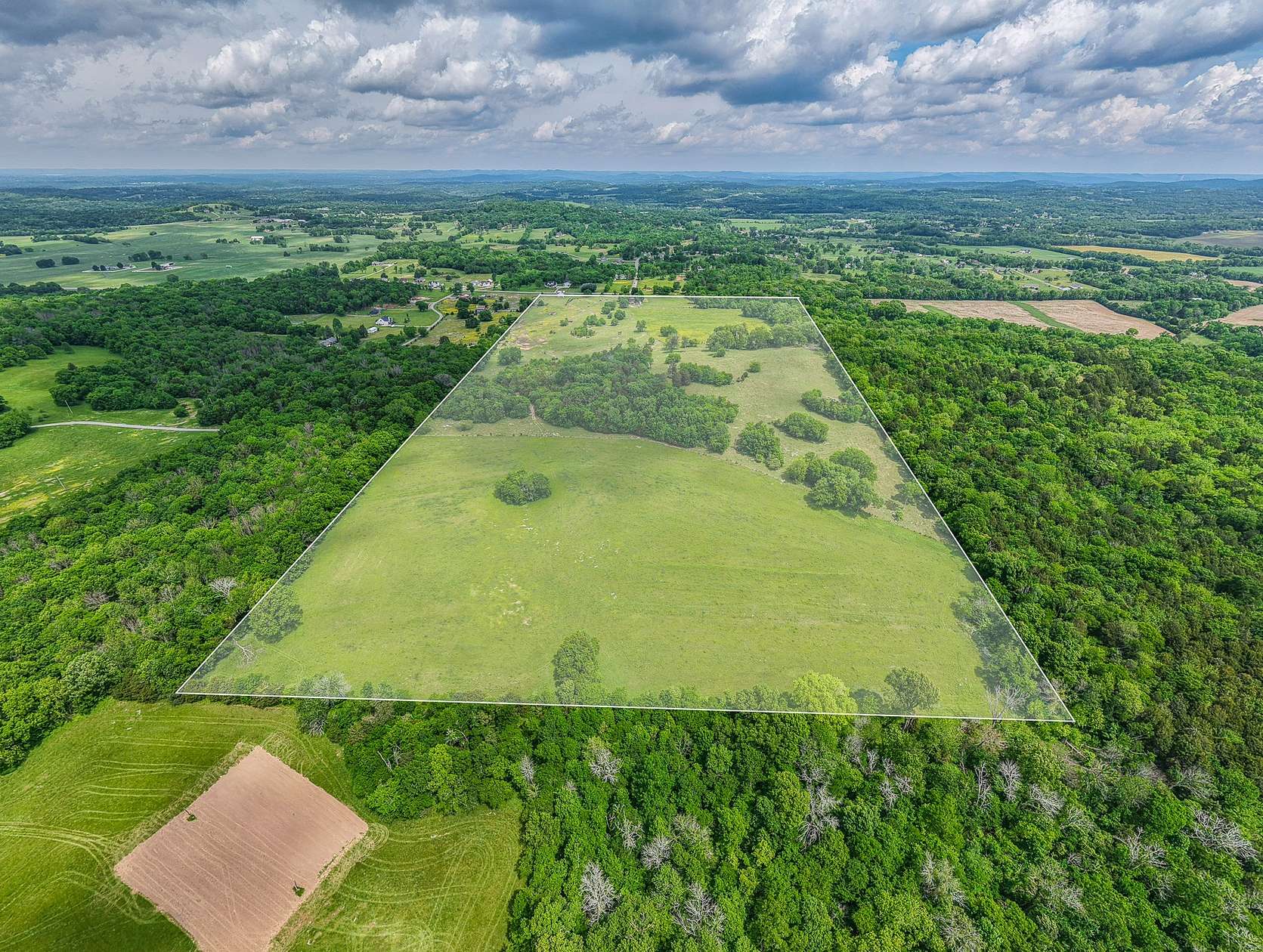 70 Acres of Land for Sale in Lebanon, Tennessee