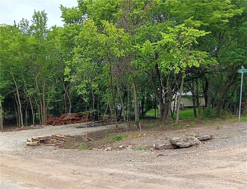 0.28 Acres of Residential Land for Sale in Linn Valley, Kansas