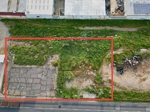 0.45 Acres of Commercial Land for Sale in Strathmore, California