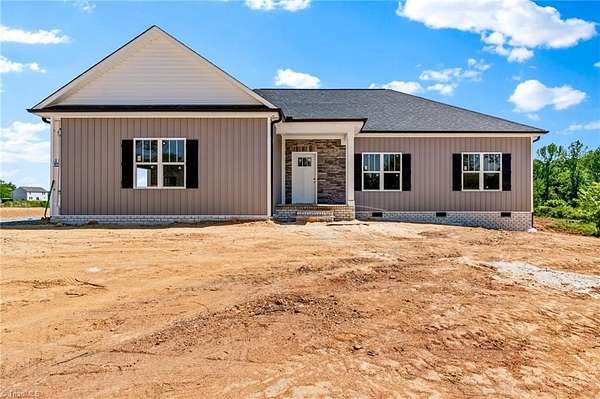 5.89 Acres of Land with Home for Sale in Lexington, North Carolina