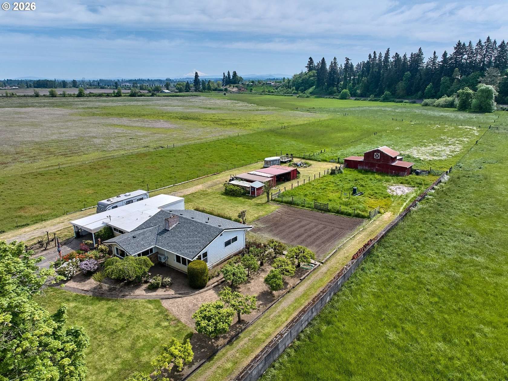 7.32 Acres of Land with Home for Sale in Aurora, Oregon