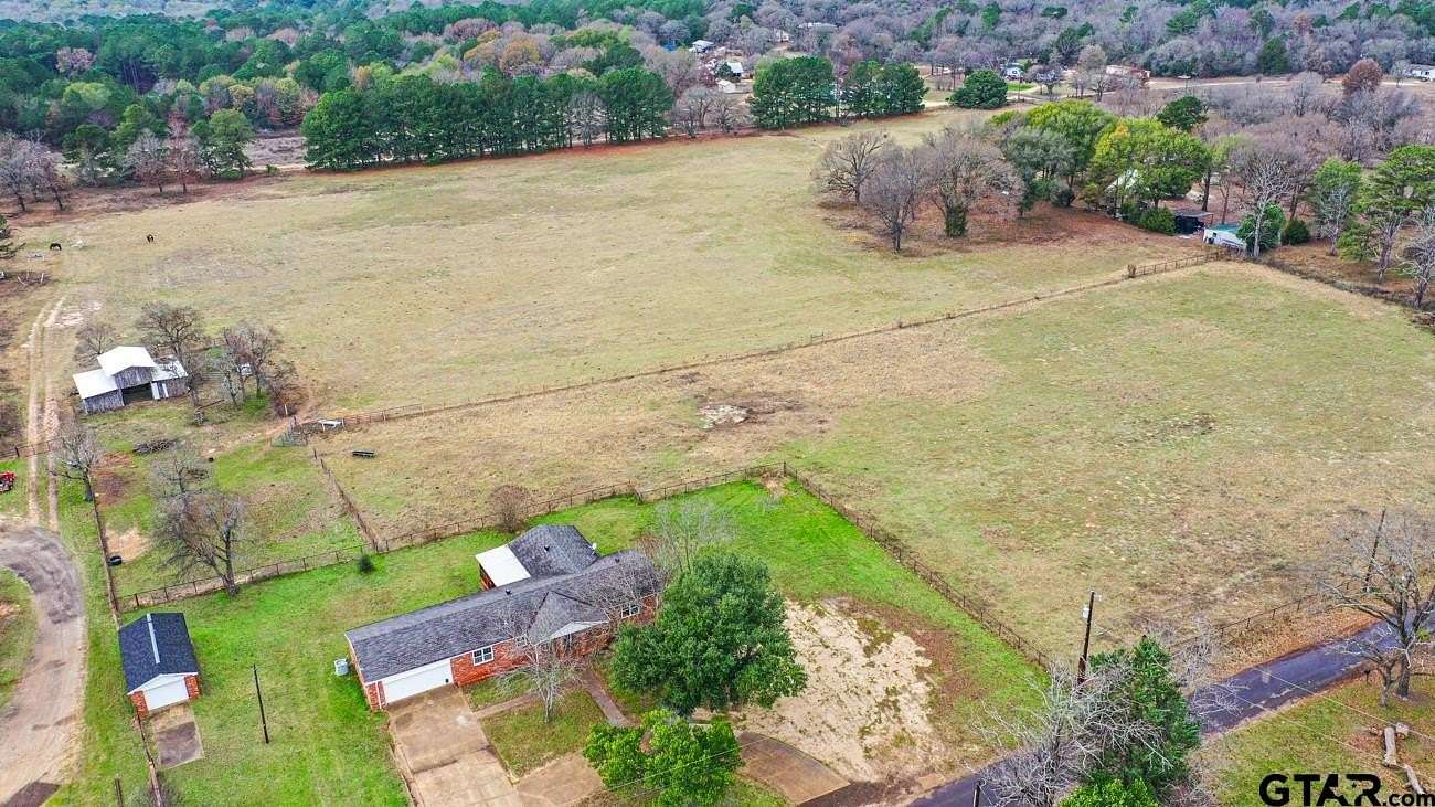 10.5 Acres of Land with Home for Sale in Lindale, Texas
