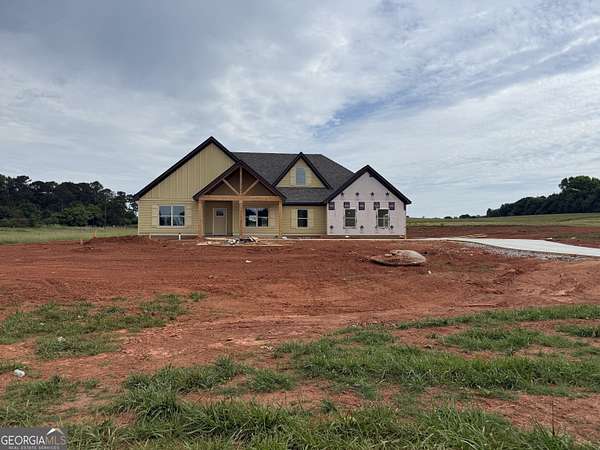 5.52 Acres of Land with Home for Sale in Williamson, Georgia