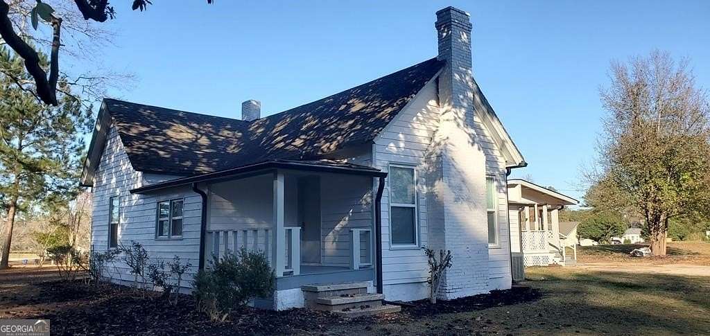 Land with Home for Lease in Newnan, Georgia