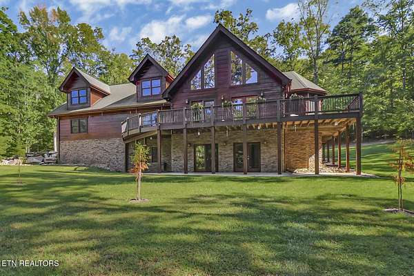 2.54 Acres of Land with Home for Sale in Rockwood, Tennessee