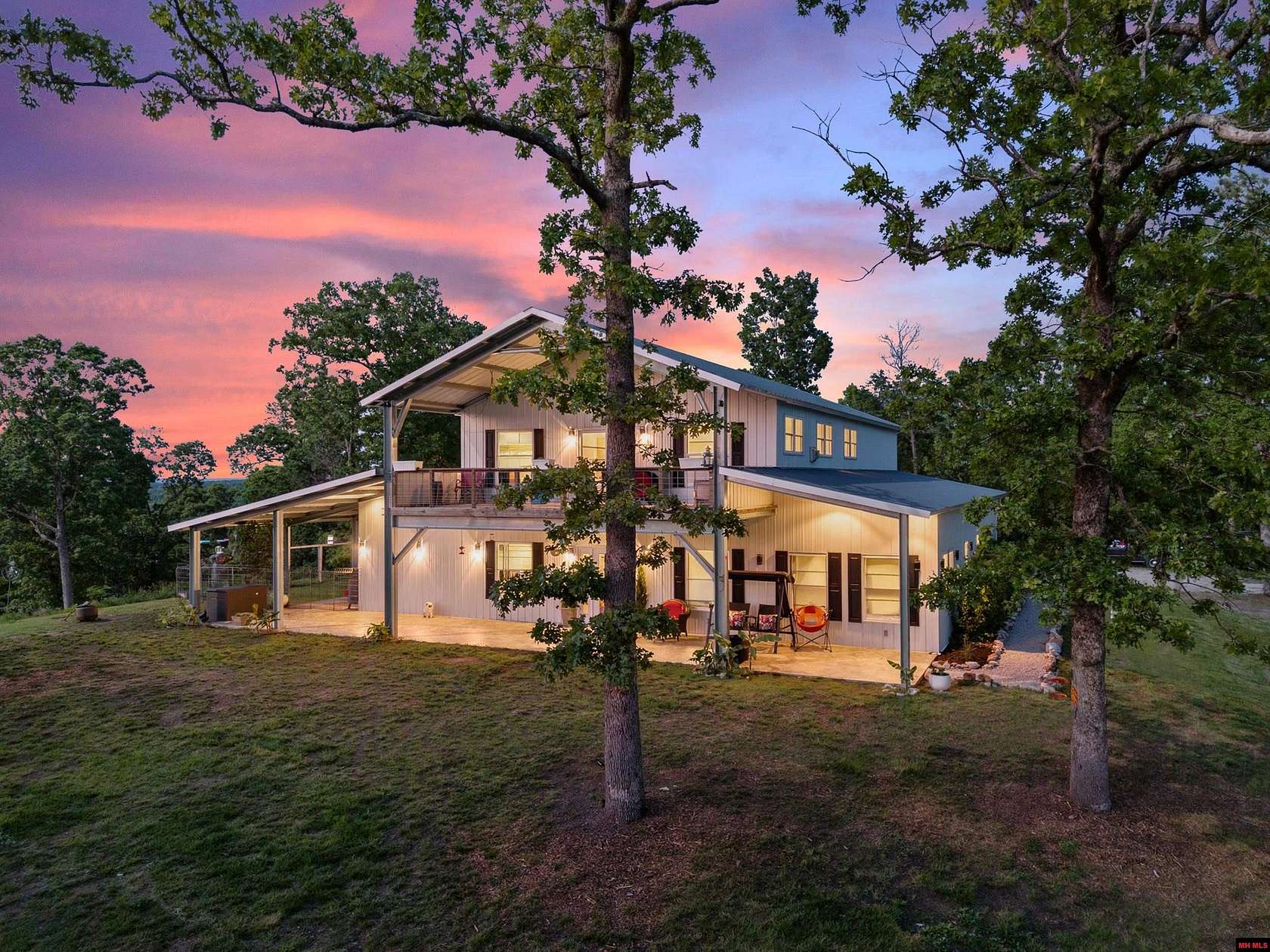 33.7 Acres of Recreational Land with Home for Sale in Mountain Home, Arkansas