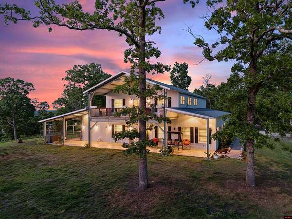 33.7 Acres of Recreational Land with Home for Sale in Mountain Home, Arkansas