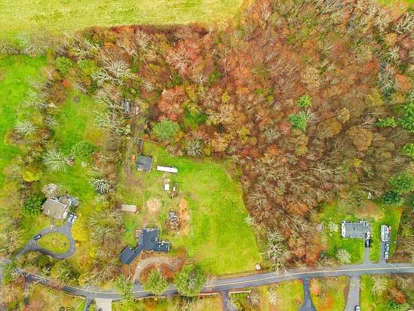 4.33 Acres of Residential Land for Sale in Raynham, Massachusetts