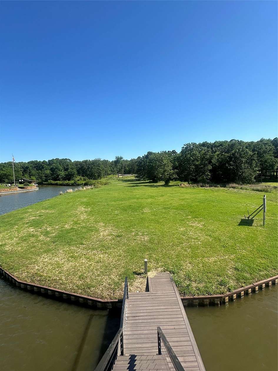 4 Acres of Residential Land for Sale in Malakoff, Texas