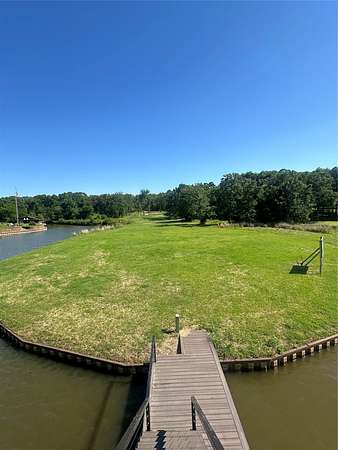 4 Acres of Residential Land for Sale in Malakoff, Texas