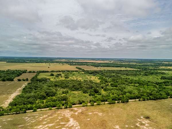 20 Acres of Land for Sale in Riesel, Texas