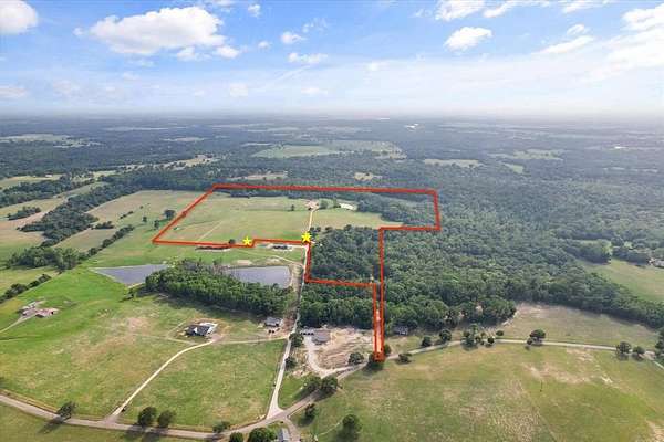 86.5 Acres of Land for Sale in Tennessee Colony, Texas