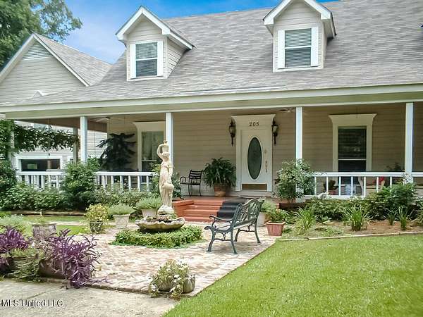 3.4 Acres of Land with Home for Sale in New Hebron, Mississippi