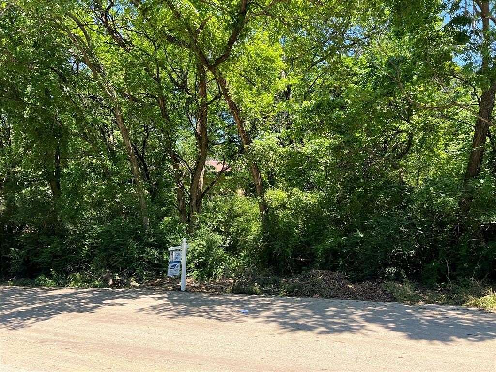 0.5 Acres of Residential Land for Sale in Dallas, Texas