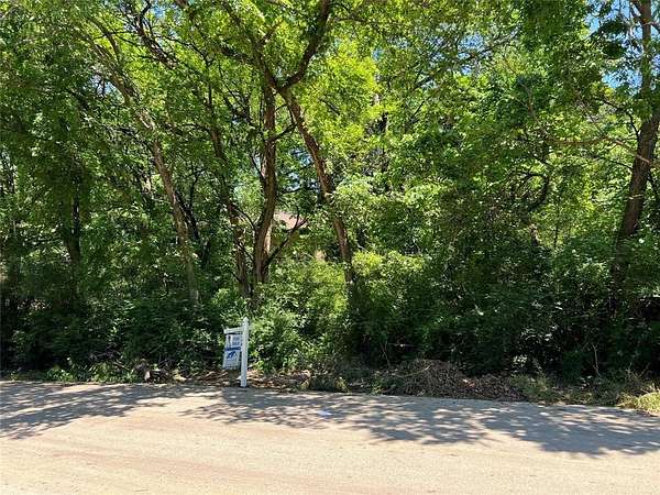 0.5 Acres of Residential Land for Sale in Dallas, Texas