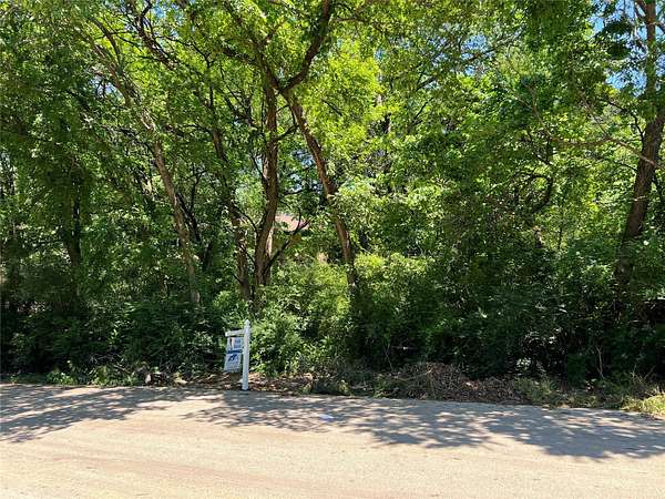 0.5 Acres of Residential Land for Sale in Dallas, Texas