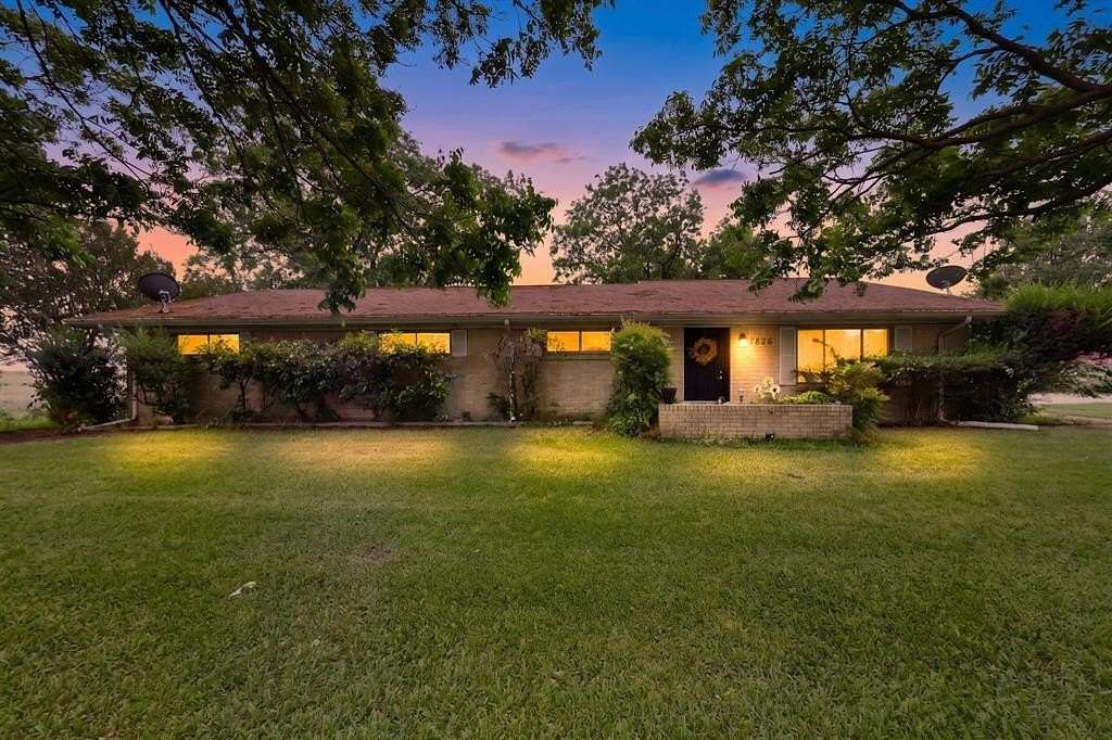 1.52 Acres of Land with Home for Sale in Kaufman, Texas