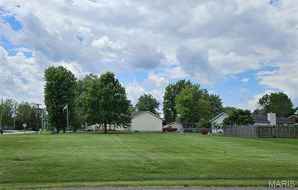 0.3 Acres of Residential Land for Sale in Edwardsville, Illinois