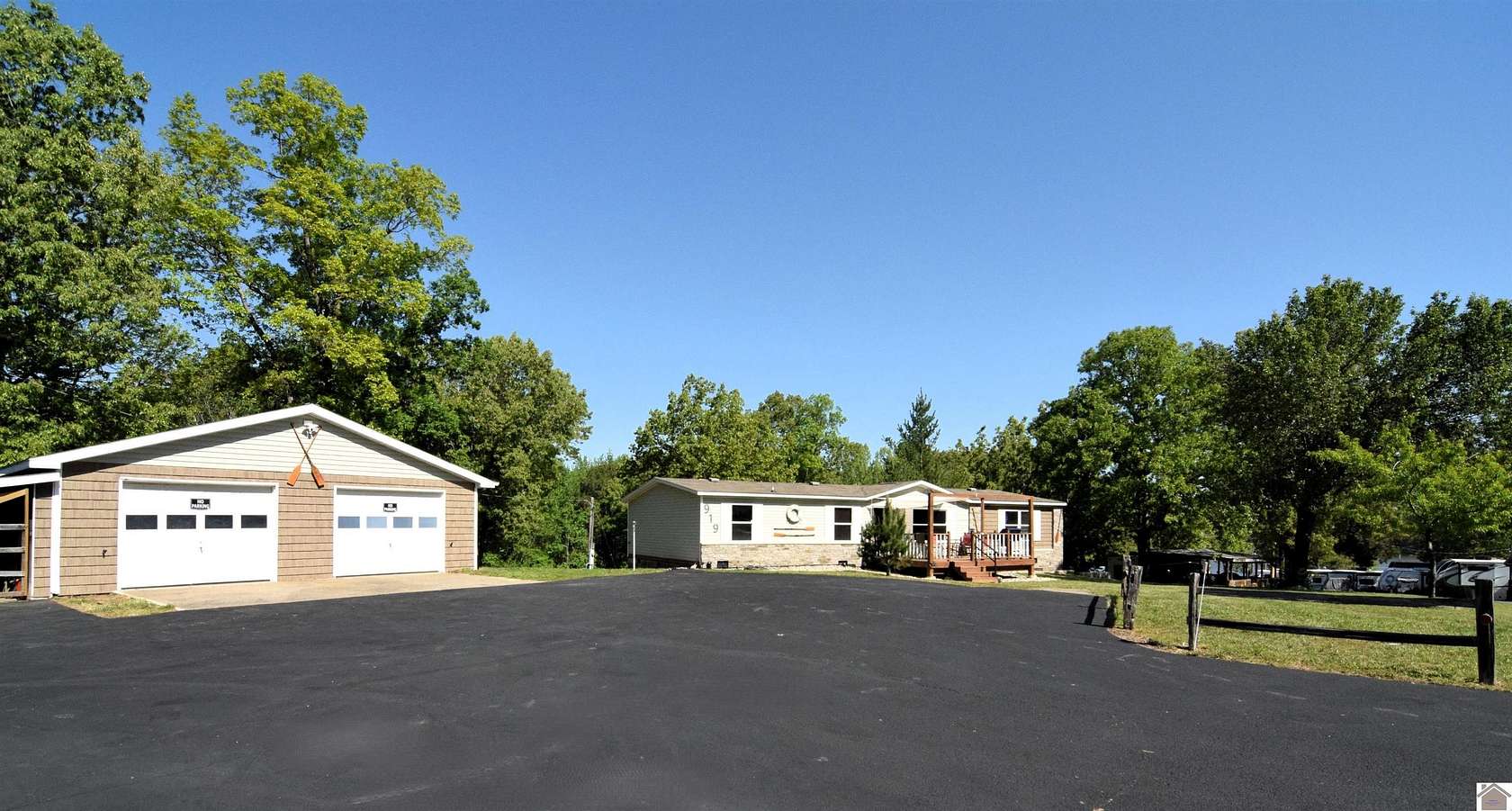 1.65 Acres of Land with Home for Sale in Benton, Kentucky