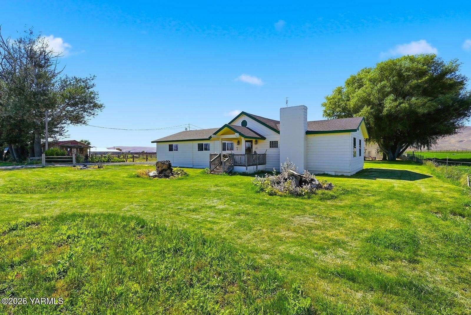 2 Acres of Land with Home for Sale in Toppenish, Washington