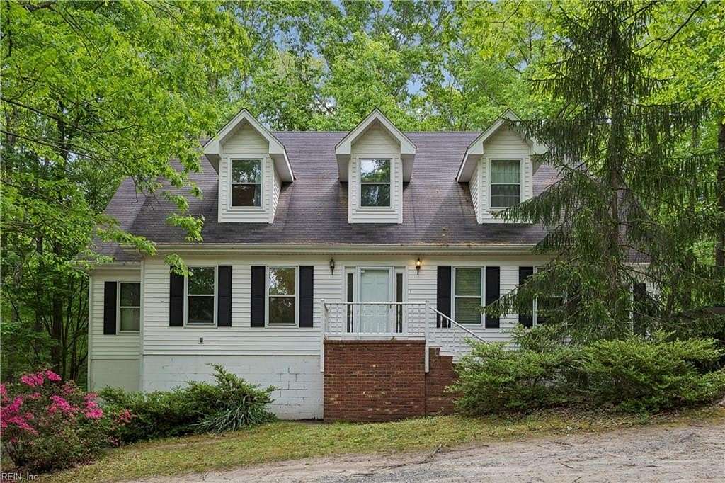 5 Acres of Land with Home for Sale in Gloucester, Virginia