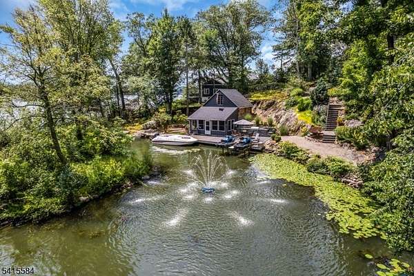2.52 Acres of Land with Home for Sale in Hopatcong, New Jersey