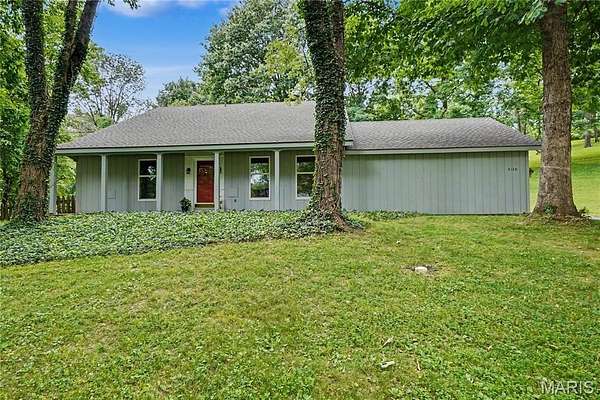 3.5 Acres of Land with Home for Sale in Florissant, Missouri