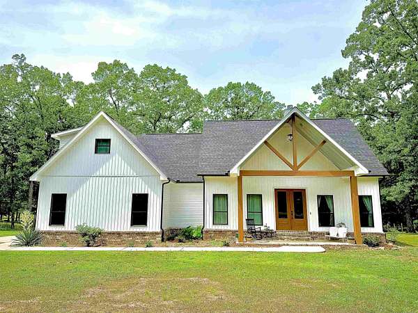3 Acres of Land with Home for Sale in Austin, Arkansas
