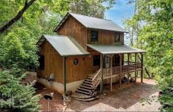 1.52 Acres of Land with Home for Sale in Cleveland, Georgia