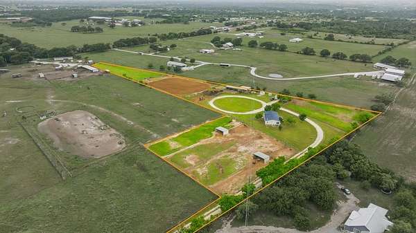 5.33 Acres of Land with Home for Sale in Stephenville, Texas